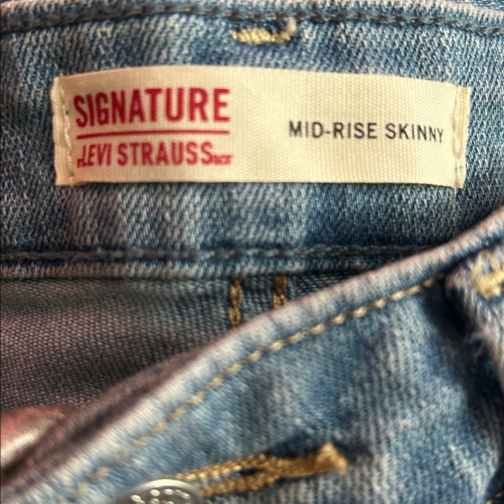 NWT Levi Strauss Signature Women’s Mid-Rise Skinny Jeans Size 10 Medium W30 L30 - Picture 9 of 11